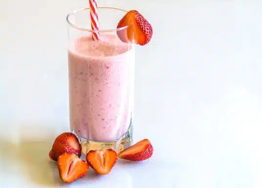 Smoothies santé pour perdre du poids : recettes gourmandes et efficaces !
