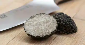 Découvrez les bénéfices santé insoupçonnés de la truffe noire !